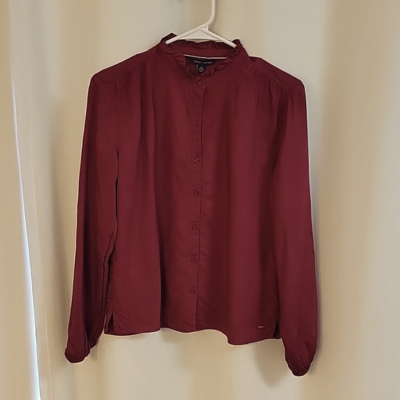 Tommy Hilfiger size XS burgundy long sleeve blouse - Picture 1 of 4